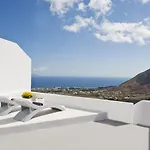 Semeli Cave House