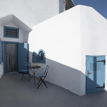 Semeli Cave House