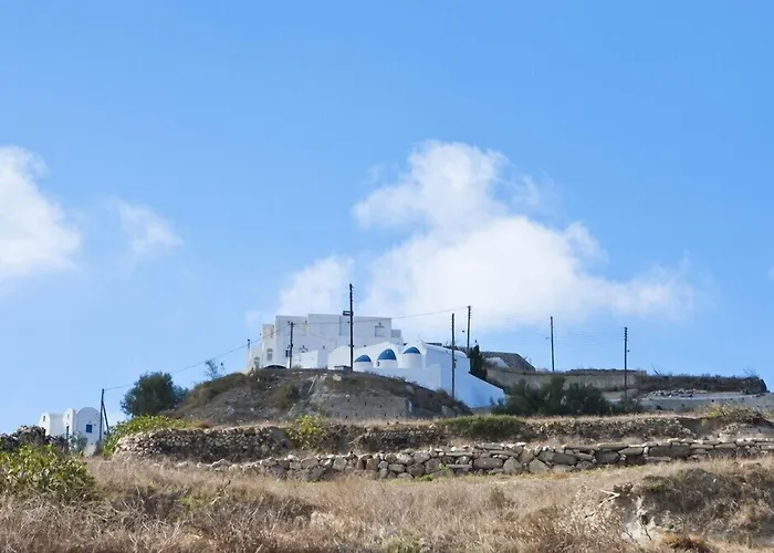 Semesterbostad Semeli Cave House *