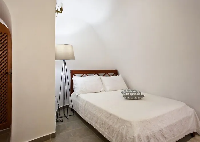 Semesterbostad Semeli Cave House